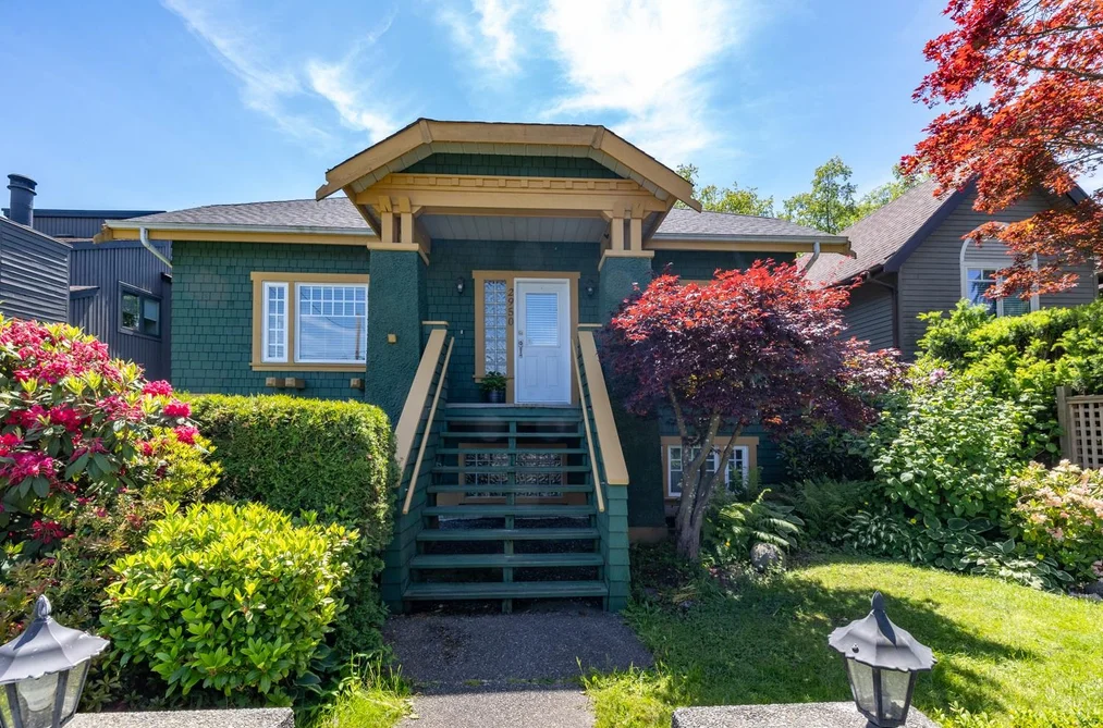 Half Duplex for sale at 2950 W 8th Avenue Vancouver British Columbia - MLS: R3133623