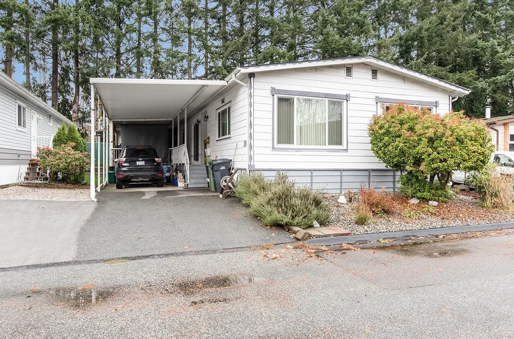 297 1840 160 STREET, Surrey BC V4A 4X4, Surrey BC — Residential for Sale — Photo 2 of 35
