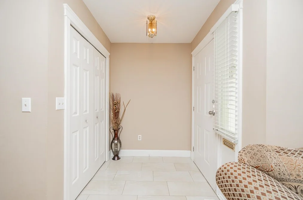 2976 WILLBAND STREET, Abbotsford BC V2S 5V7, Abbotsford BC — Residential for Sale — Photo 6 of 39