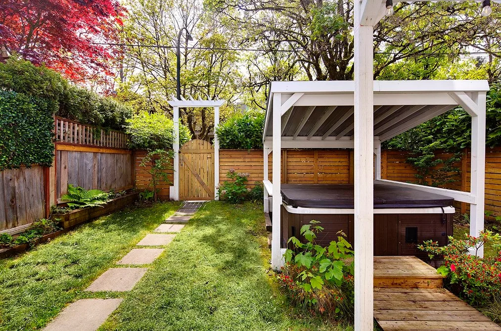 2977 W 6TH AVENUE, Vancouver BC V6K 1X4, Vancouver BC — Residential for Sale - Photo 3