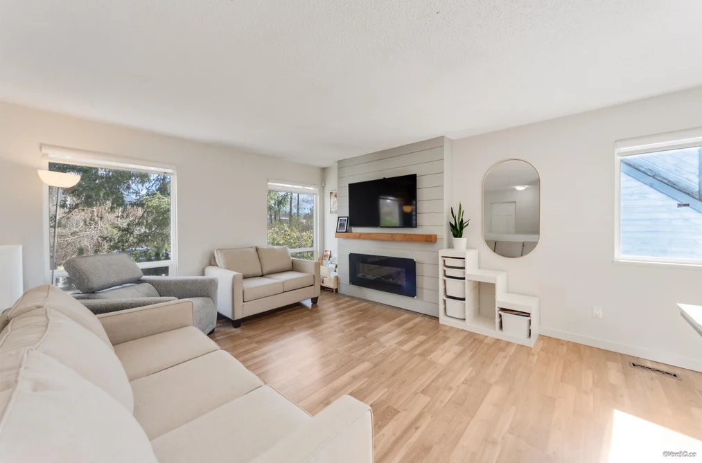 2978 FLEMING AVENUE, Coquitlam BC V3C 4S3, Coquitlam BC — Residential for Sale - Photo 2