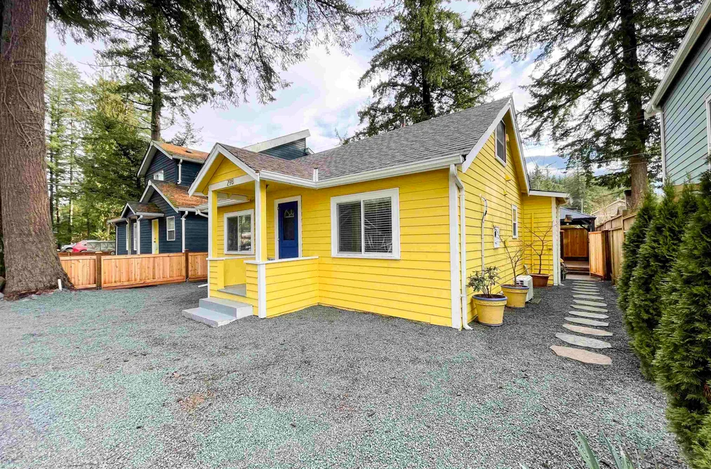 298 HEMLOCK STREET, Cultus Lake BC V2R 4Y7, Cultus Lake BC — Residential for Sale - Photo 2