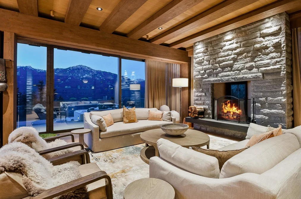 2982 HIGH POINT DRIVE, Whistler BC V8E 0L6, Whistler BC — Residential for Sale - Photo 2