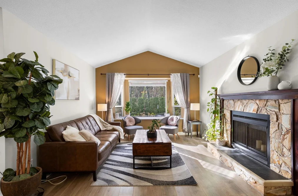 2983 WALTON AVENUE, Coquitlam BC V3B 6N1, Coquitlam BC — Residential for Sale - Photo 2