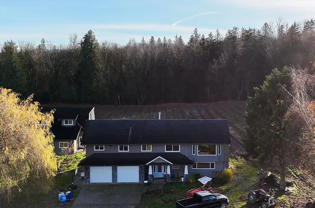 29914 GLENGARRRY AVENUE, Abbotsford BC V4X 1Z7, Abbotsford BC — Residential for Sale - Photo 2