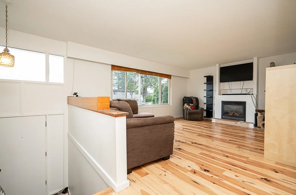 2995 268A STREET, Langley BC V4W 3B9, Langley BC — Residential for Sale - Photo 2