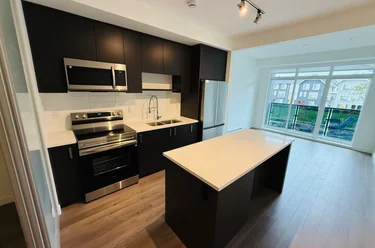 8509 158 St Unit 2nd floor, Surrey, BC - MLS: R3168804