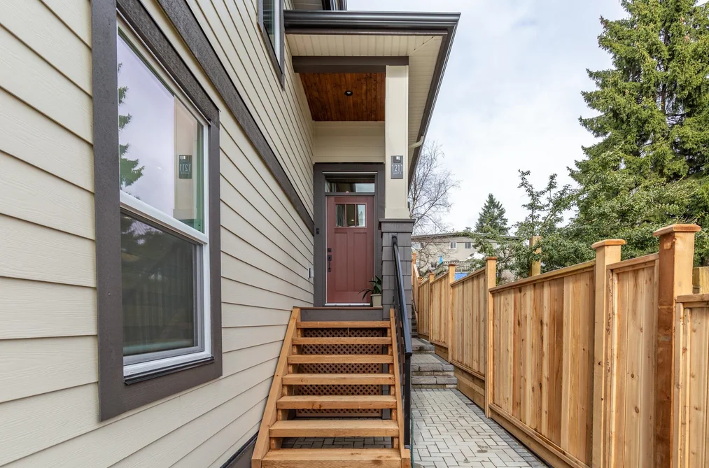 3 1211 THOMAS AVENUE, Coquitlam BC V3K 2L1, Coquitlam BC — Residential Income for Sale - Photo 2