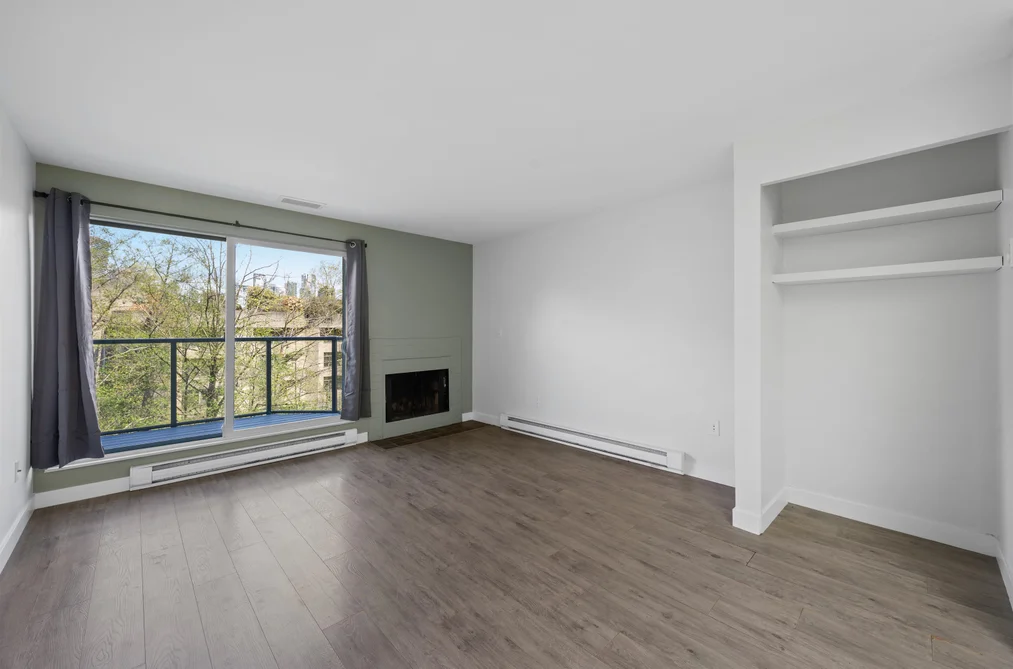 3 1355 W 4TH AVENUE, Vancouver BC V6H 3Y8, Vancouver BC — Residential for Sale - Photo 2