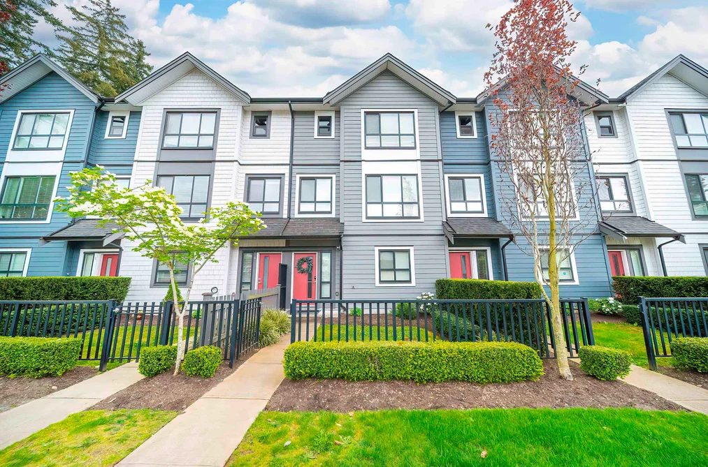 Townhouse for sale at 3 16760 25 Avenue Surrey British Columbia - MLS: R3117638