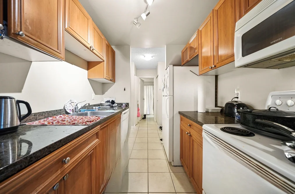 3 1870 E SOUTHMERE CRESCENT, Surrey BC V4A 7A3, Surrey BC — Residential for Sale - Photo 4