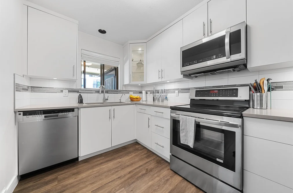 3 2118 EASTERN AVENUE, North Vancouver BC V7L 3G3, North Vancouver BC — Residential for Sale — Photo 8 of 35