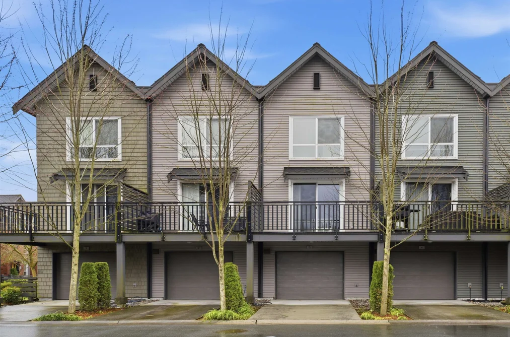 Townhouse for sale at 3 2371 Ranger Lane Port Coquitlam British Columbia - MLS: R3104493