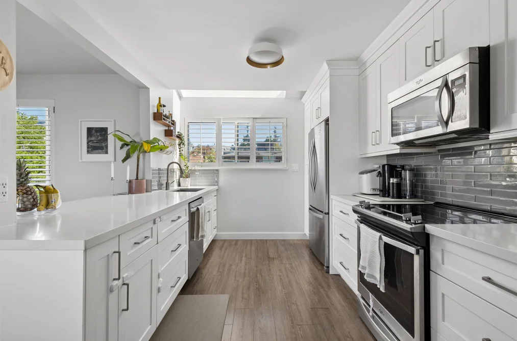 3 270 E 3RD STREET, North Vancouver BC V7L 1E7, North Vancouver BC — Residential for Sale — Photo 3 of 29
