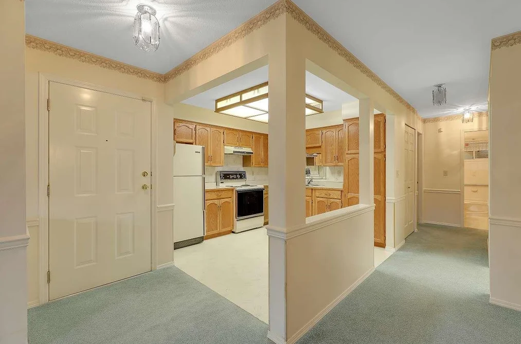 3 33123 GEORGE FERGUSON WAY, Abbotsford BC V2S 2L6, Abbotsford BC — Residential for Sale - Photo 3