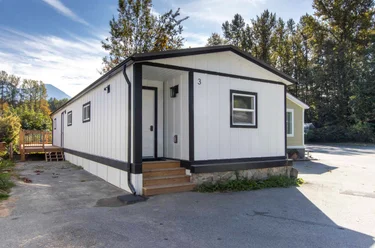 39884 Government Rd Unit 3, Squamish, BC - MLS: R3173538