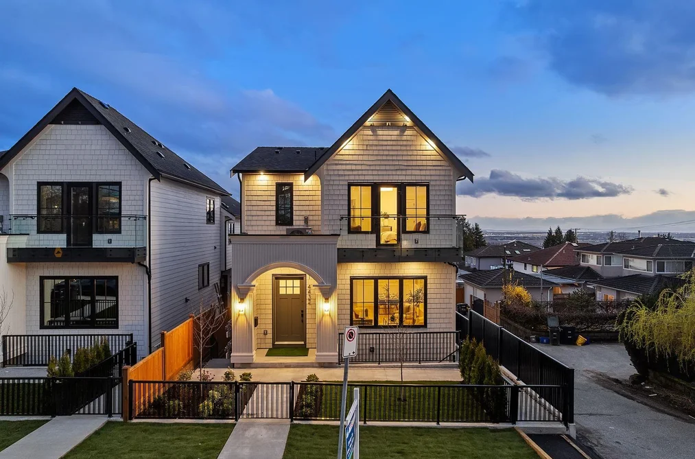 Half Duplex for sale at 3 4432 Irmin Street Burnaby British Columbia - MLS: R3117935