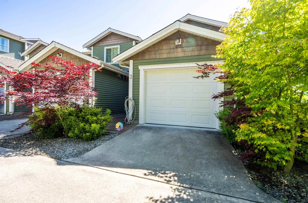 Townhouse for sale at 3 624 Shaw Road Gibsons British Columbia - MLS: R3088606