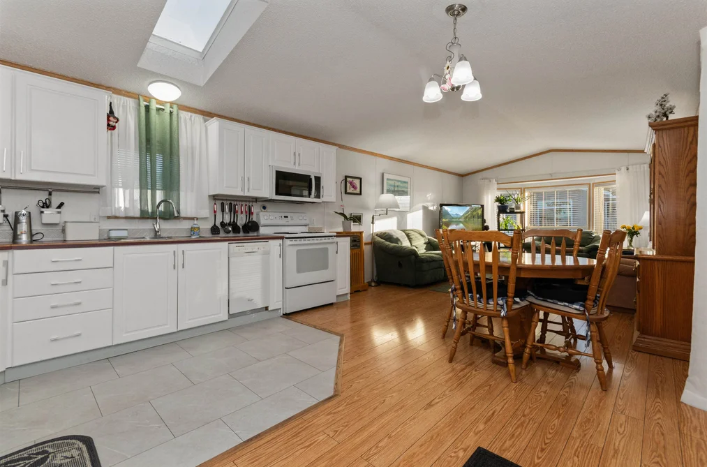 3 6338 VEDDER ROAD, Chilliwack BC V2R 1C6, Chilliwack BC — Residential for Sale - Photo 3