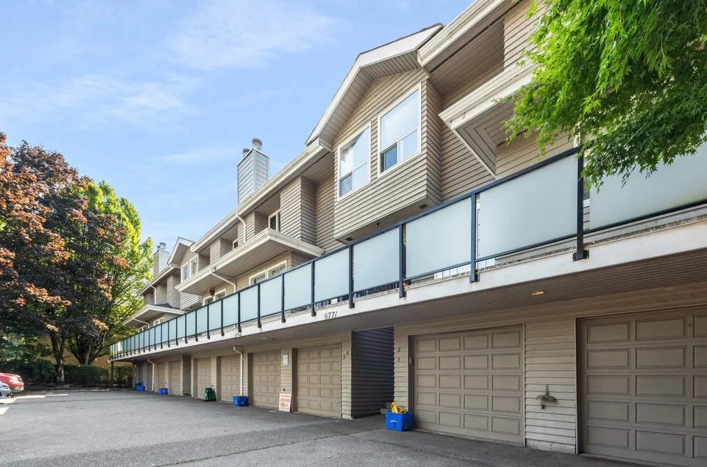 Townhouse for sale at 3 6771 Cooney Road Richmond British Columbia - MLS: R3116231
