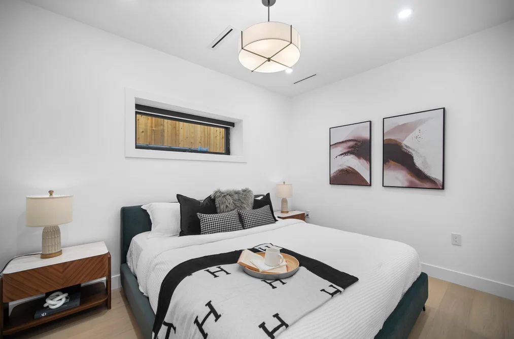 3-6879 Quebec Street, Vancouver, BC - Triplex for Sale - Photo 4 of 14 3-6879 Quebec Street, Vancouver, BC - Triplex for Sale - Photo 4 of 14