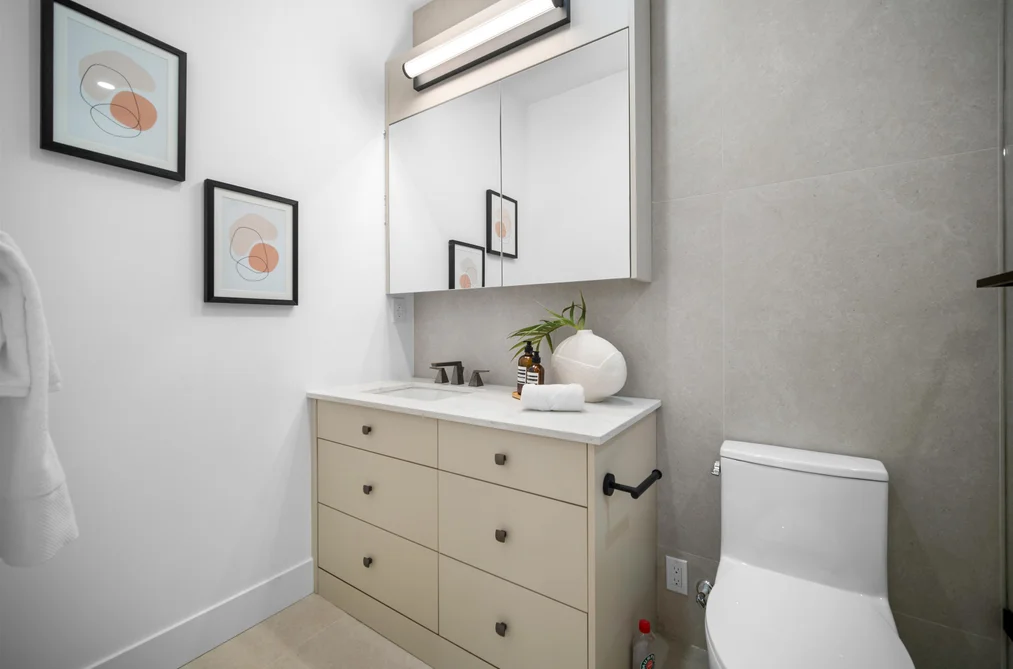 3-6879 Quebec Street, Vancouver, BC - Triplex for Sale - Photo 6 of 14 3-6879 Quebec Street, Vancouver, BC - Triplex for Sale - Photo 6 of 14