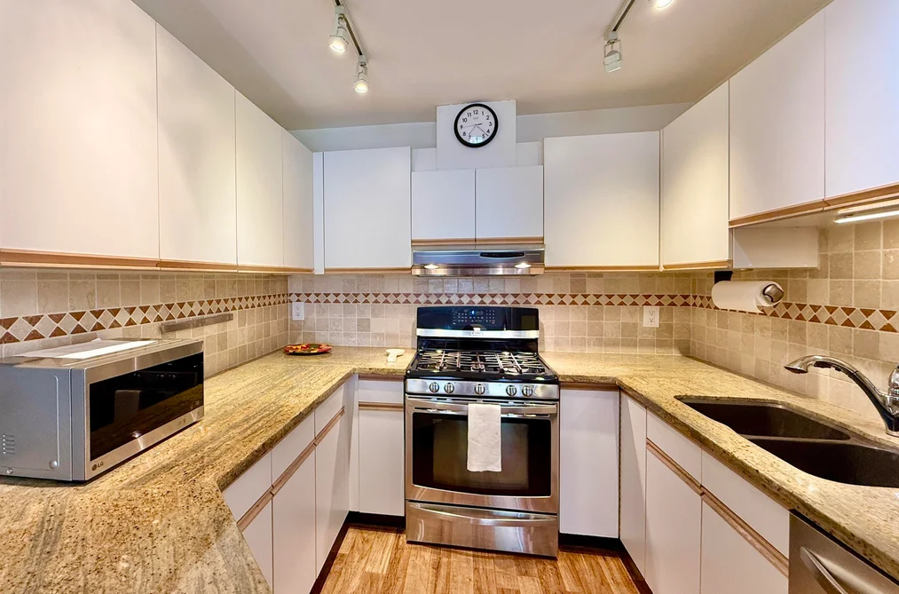 3 699 DOUGALL ROAD, Gibsons BC V0N 1V8, Gibsons BC — Residential for Sale - Photo 5
