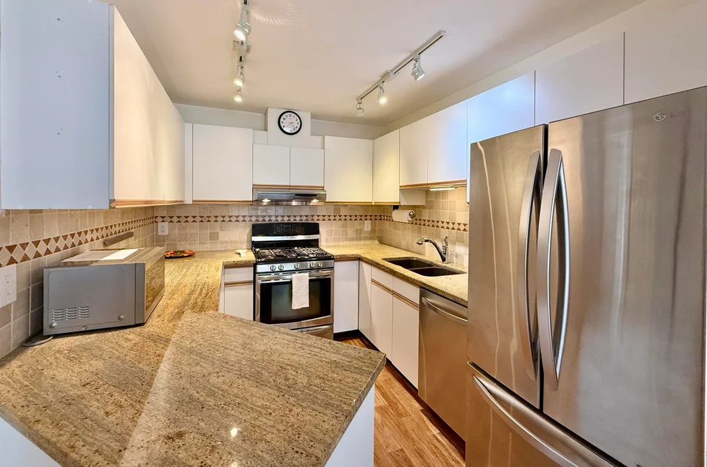 3 699 DOUGALL ROAD, Gibsons BC V0N 1V8, Gibsons BC — Residential for Sale - Photo 6