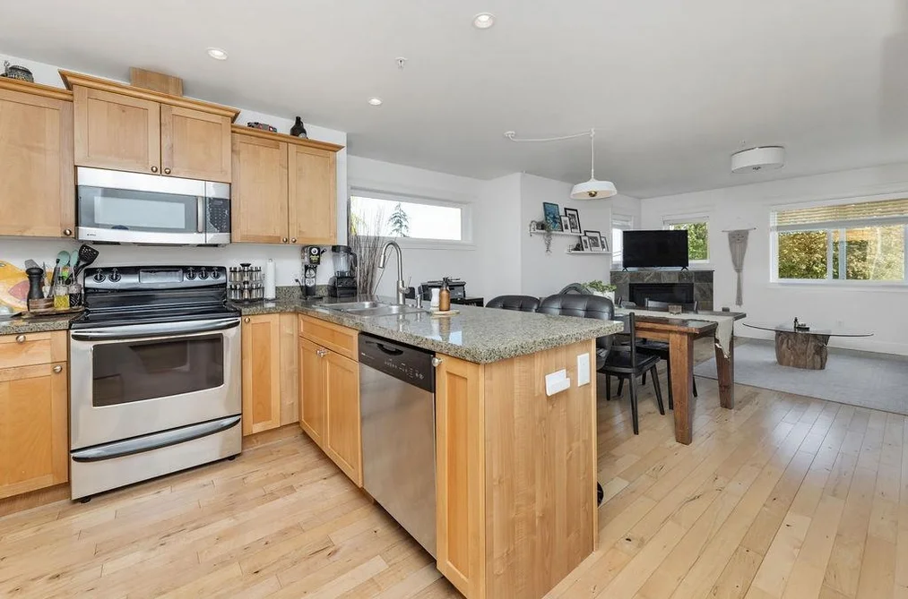 3 728 GIBSONS WAY, Gibsons BC V0N 1V9, Gibsons BC — Residential for Sale - Photo 6