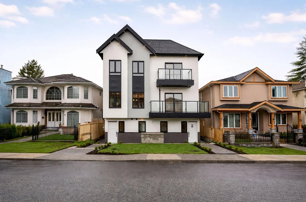 Quadruplex for sale at 3 7353 12th Avenue Burnaby British Columbia - MLS: R3104216