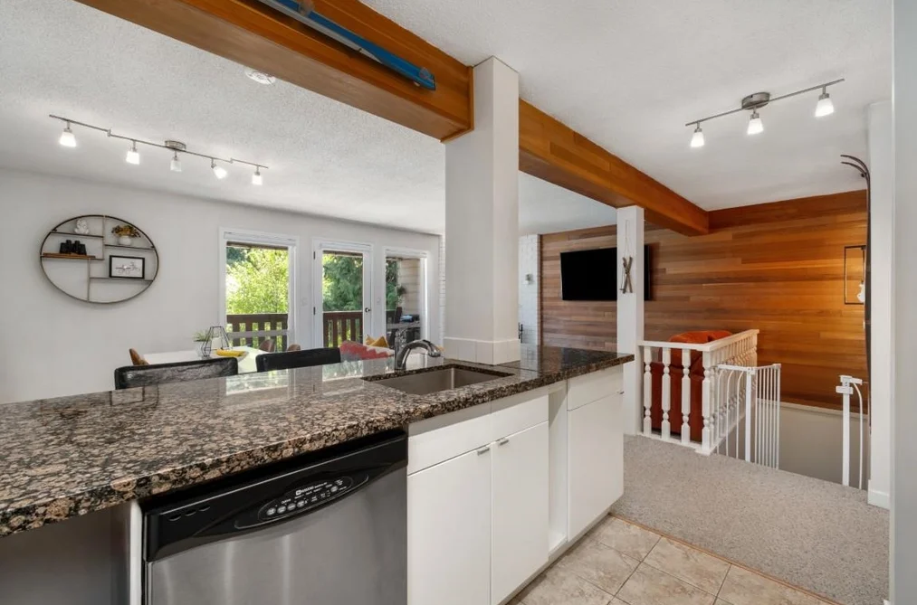 3 8138 CEDAR SPRINGS ROAD, Whistler BC V8E 0G2, Whistler BC — Residential for Sale - Photo 4