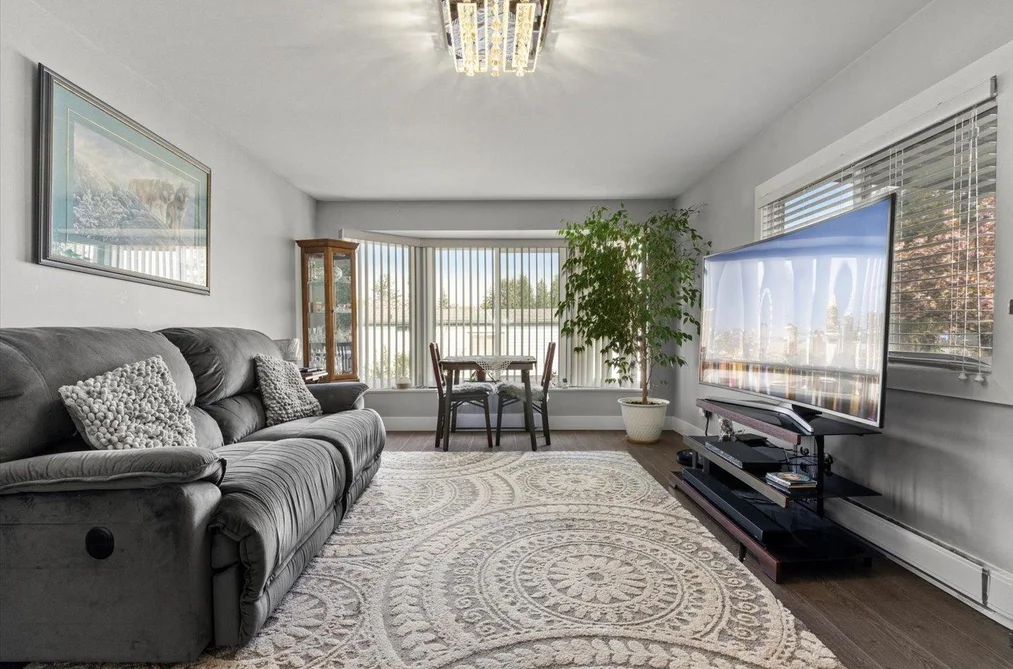 3 8220 KING GEORGE BOULEVARD, Surrey BC V3W 6E1, Surrey BC — Residential for Sale - Photo 6