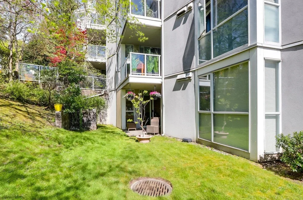 Condo for sale at 3 8420 Jellicoe Street Vancouver British Columbia - MLS: R3111948