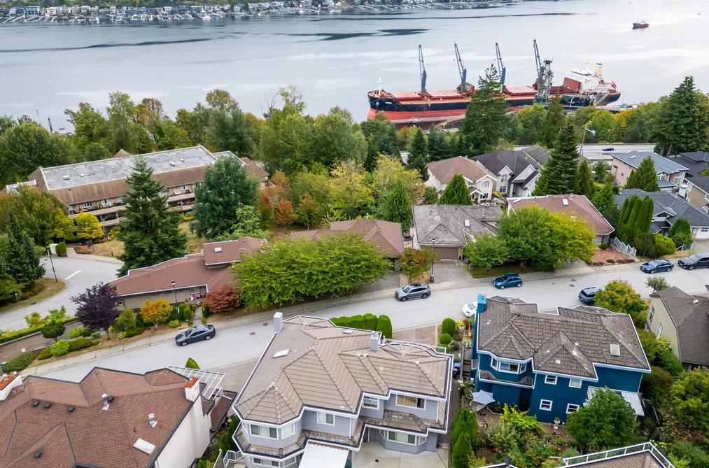 3 Burrard Crescent, Port Moody, BC - MLS: R3164284 - Photo 11 3 Burrard Crescent, Port Moody, BC - MLS: R3164284 - Photo 11