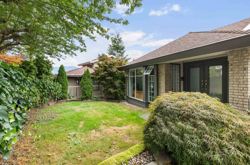 3 Burrard Crescent, Port Moody, BC - MLS: R3164284 - Photo 2 3 Burrard Crescent, Port Moody, BC - MLS: R3164284 - Photo 2