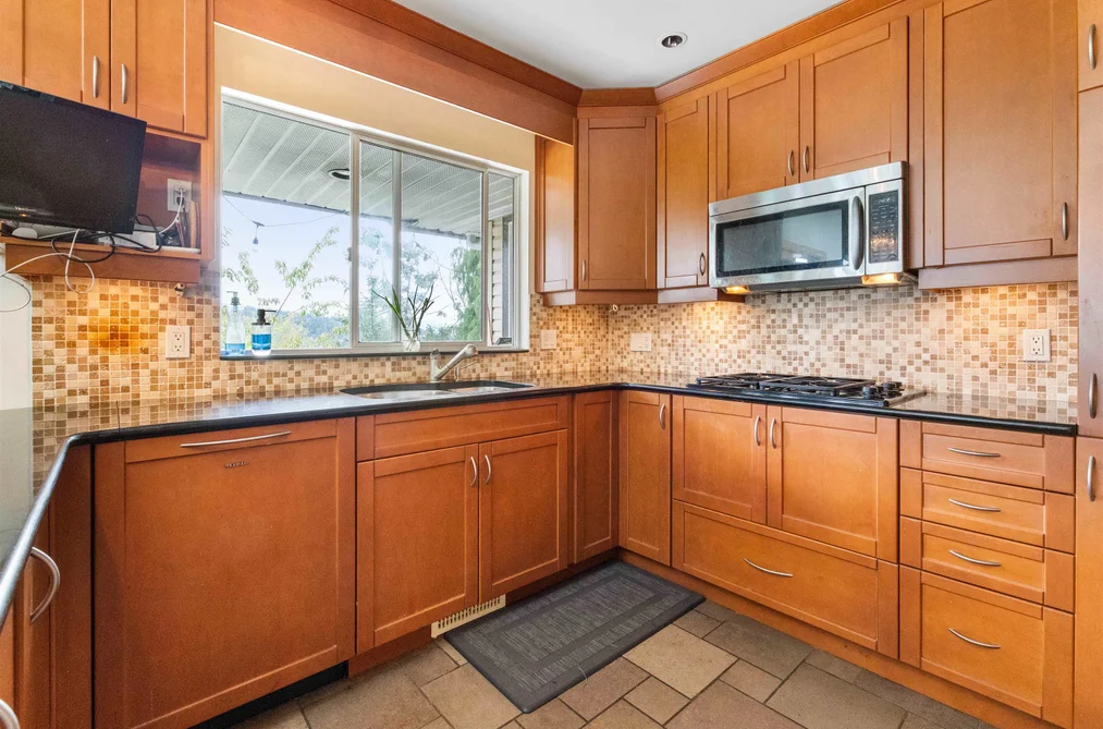 3 Burrard Crescent, Port Moody, BC - MLS: R3164284 - Photo 27 3 Burrard Crescent, Port Moody, BC - MLS: R3164284 - Photo 27