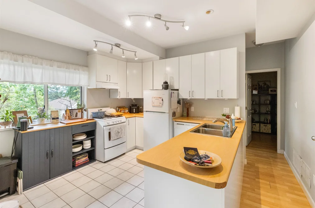 3 Burrard Crescent, Port Moody, BC - MLS: R3164284 - Photo 31 3 Burrard Crescent, Port Moody, BC - MLS: R3164284 - Photo 31