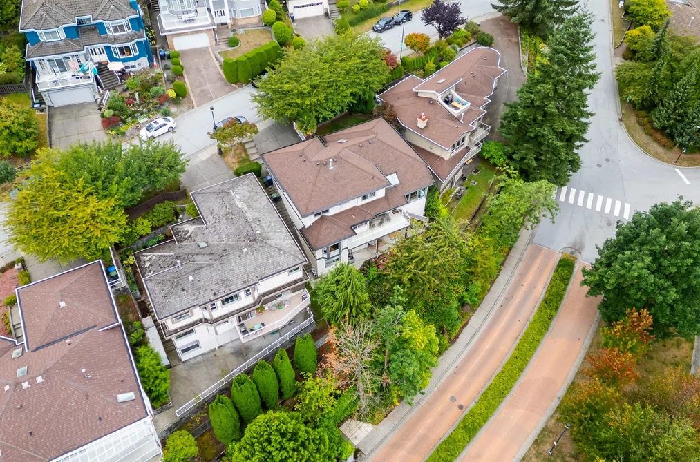 3 Burrard Crescent, Port Moody, BC - MLS: R3164284 - Photo 7 3 Burrard Crescent, Port Moody, BC - MLS: R3164284 - Photo 7