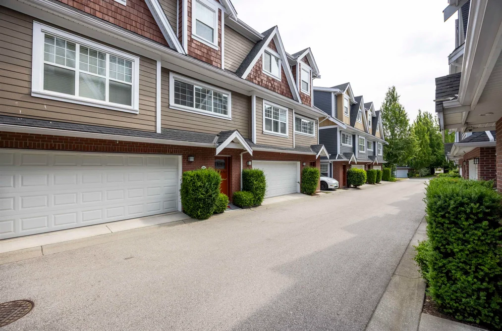Townhouse for sale at 30 15988 32 Avenue Surrey British Columbia - MLS: R3070782