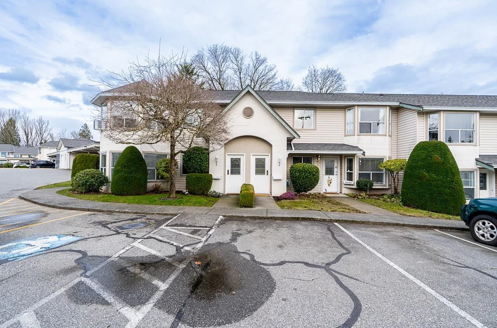 Townhouse for sale at 30 3380 Gladwin Road Abbotsford British Columbia - MLS: R3093546