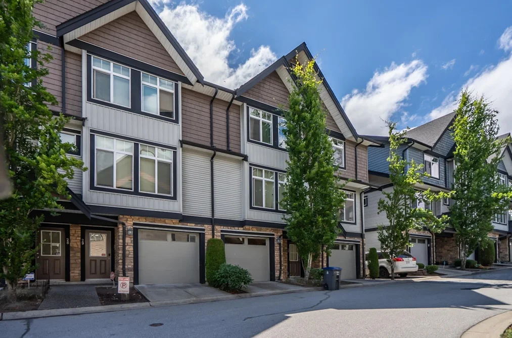 Townhouse for sale at 30 6299 144 Street Surrey British Columbia - MLS: R3143016