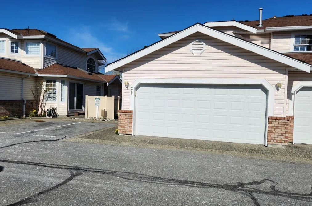 30 9168 FLEETWOOD WAY, Surrey BC V3R 0P1, Surrey BC — Residential for Sale - Photo 2