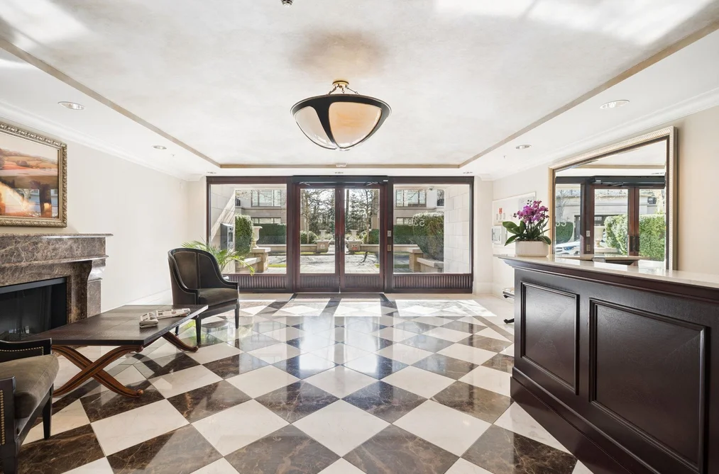 300 533 WATERS EDGE CRESCENT, West Vancouver BC V7T 0A2, West Vancouver BC — Residential for Sale - Photo 4