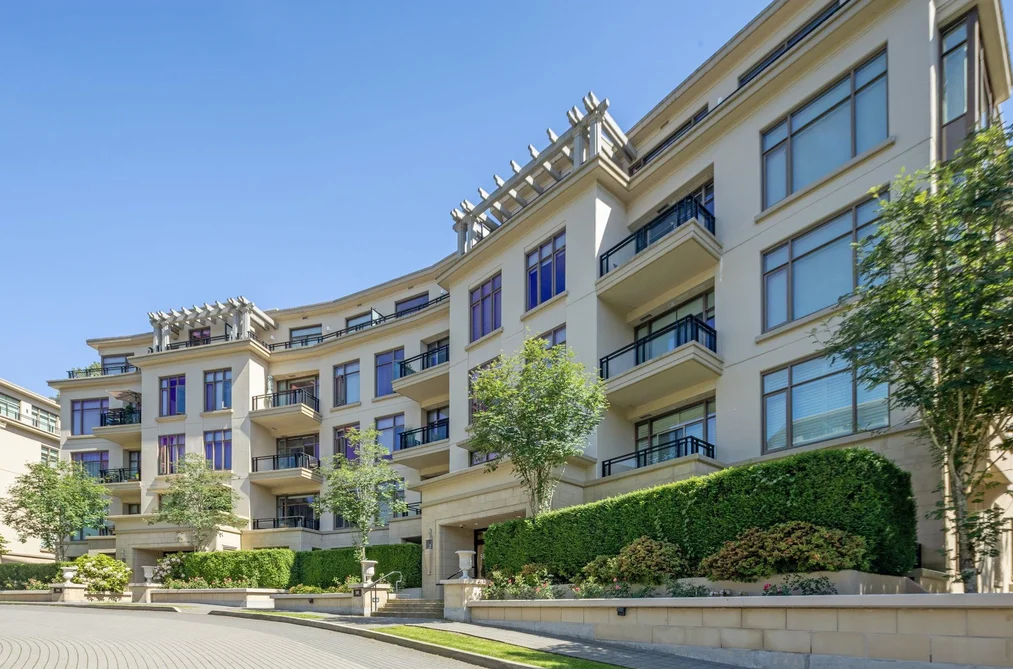 Condo for sale at 300 568 Waters Edge Crescent West Vancouver British Columbia - MLS: R3104648
