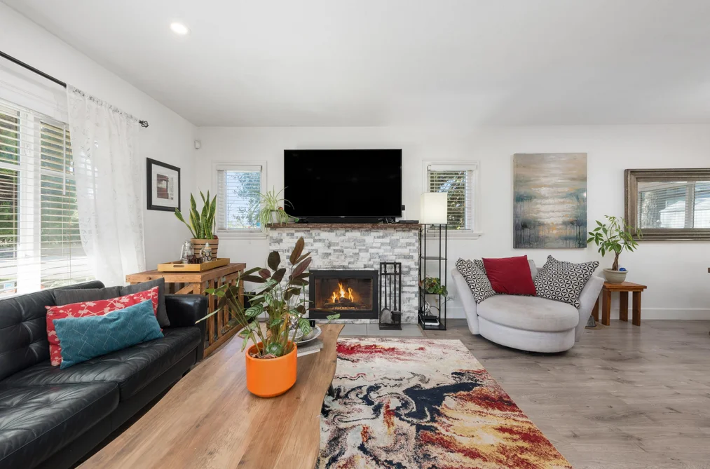 300 E 25TH STREET, North Vancouver BC V7N 1A3, North Vancouver BC — Residential for Sale - Photo 4
