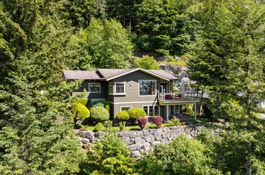 300 Ocean Crest Dr, West Vancouver, BC - MLS: R3177096 300 Ocean Crest Dr, West Vancouver, BC - MLS: R3177096