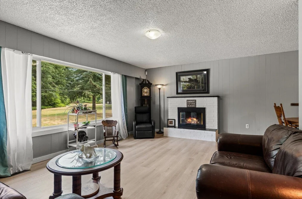 300 ROBERTSON CRESCENT, Hope BC V0X 1L4, Hope BC — Residential for Sale — Photo 17 of 39