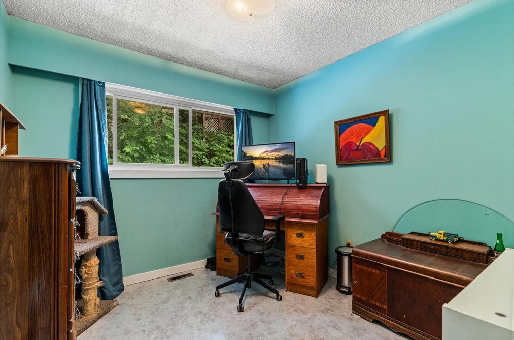300 ROBERTSON CRESCENT, Hope BC V0X 1L4, Hope BC — Residential for Sale — Photo 24 of 39