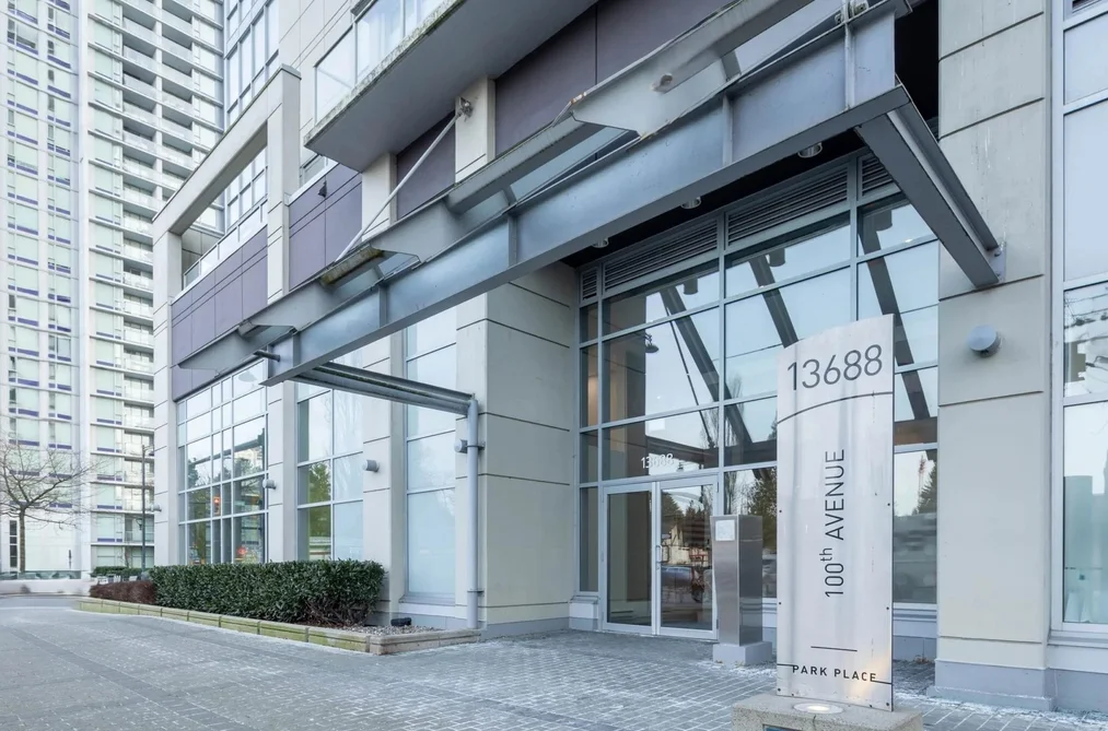 Condo for sale at 3001 13688 100 Avenue Surrey British Columbia - MLS: R3146772