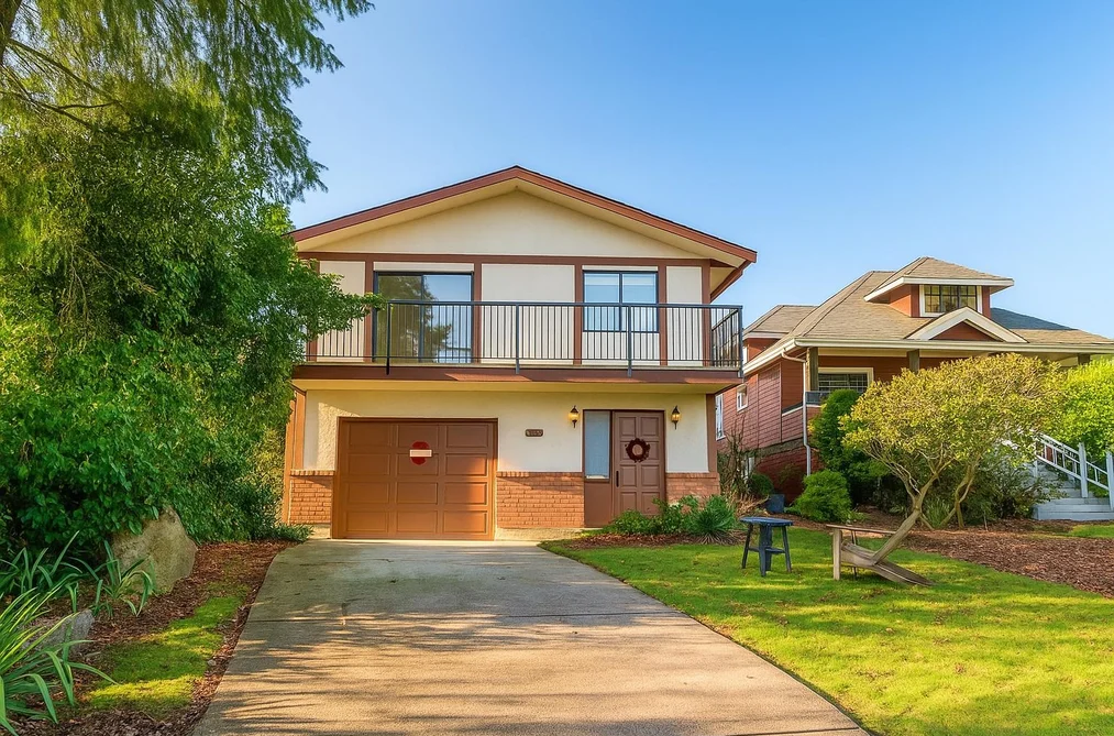 House for sale at 3003 NW Sunnyhurst Road North Vancouver British Columbia - MLS: R3093107